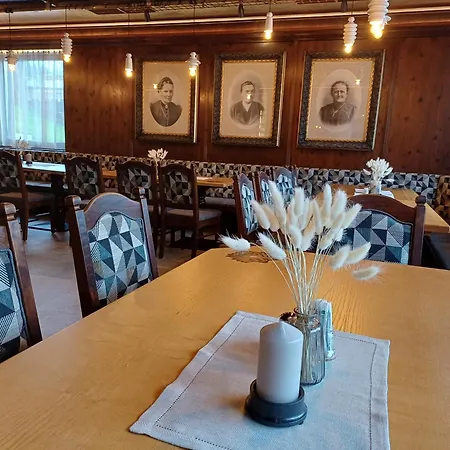 Kaiserstube Bed & Breakfast Flachau